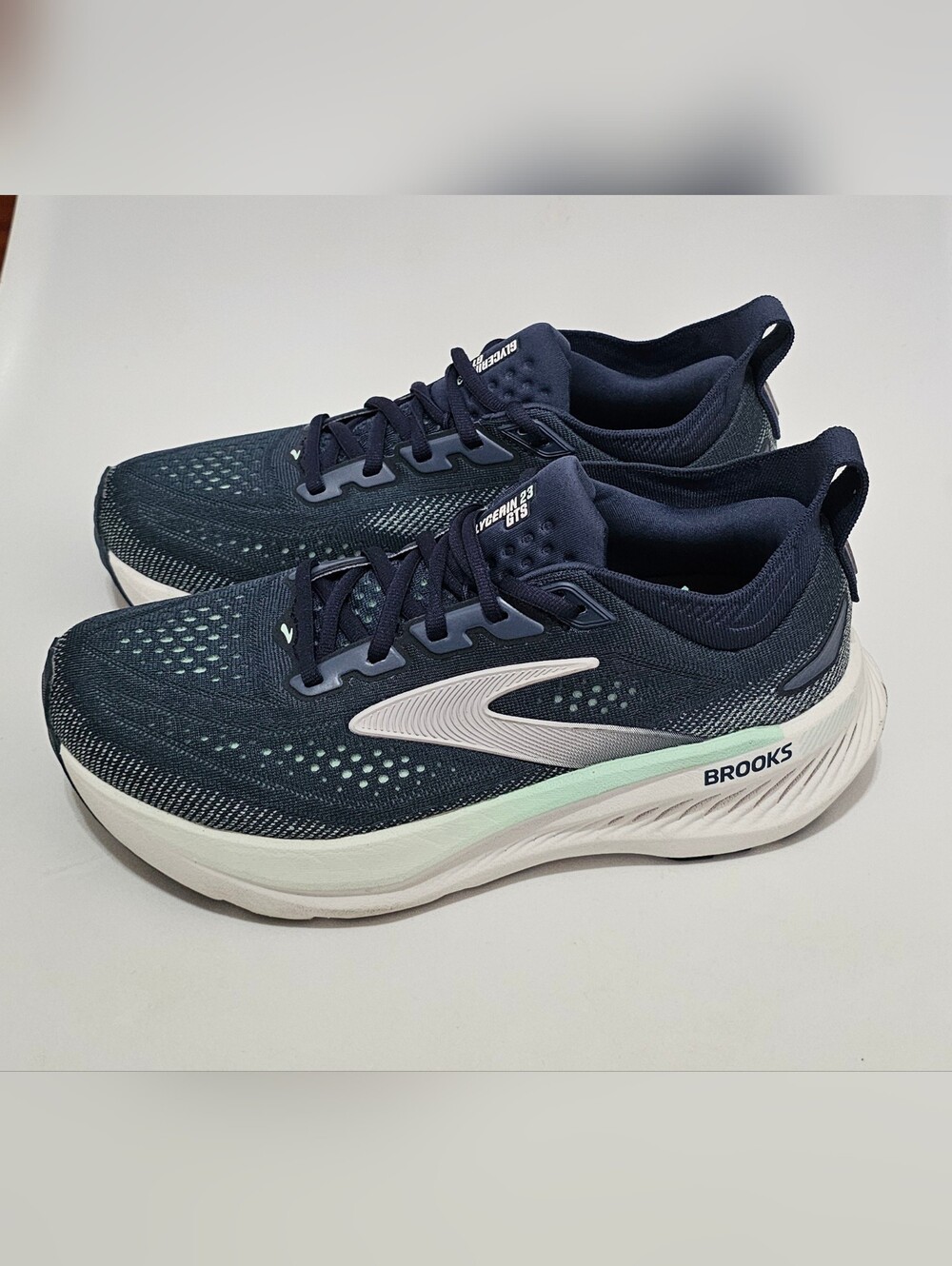Women's Brooks Glycerin GTS 23 size 9.5